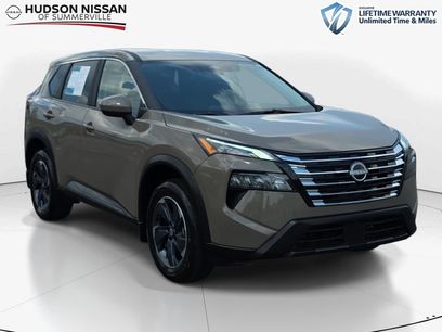 Used 2025 Nissan Rogue SV