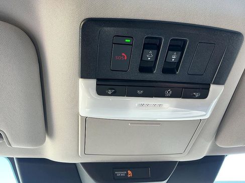 Certified 2024 Nissan Pathfinder SL w/ SL Premium Package image 22