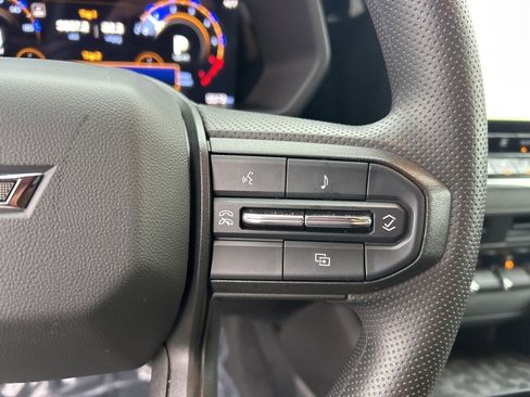 Used 2024 Chevrolet Colorado Trail Boss w/ Advanced Trailering Package image 8