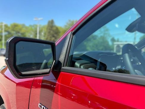 New 2026 Chevrolet Colorado LT w/ LT Convenience Package AWD/4WD image 24