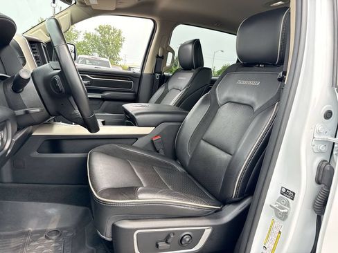 Used 2021 RAM 1500 Laramie AWD/4WD image 11
