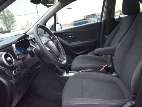 Certified 2015 Chevrolet Trax LS w/ LPO, Protection Package AWD/4WD image 19