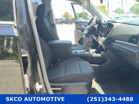Used 2020 Chevrolet Traverse LS FWD image 13