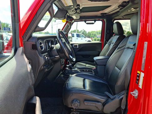 Used 2022 Jeep Wrangler Unlimited Rubicon 4xe w/ Cold Weather Group AWD/4WD image 14