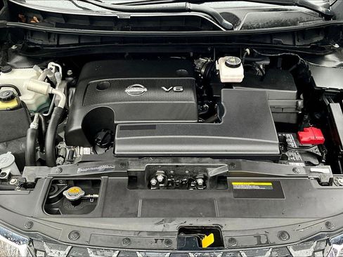 Used 2024 Nissan Murano Platinum w/ Cargo Package image 10