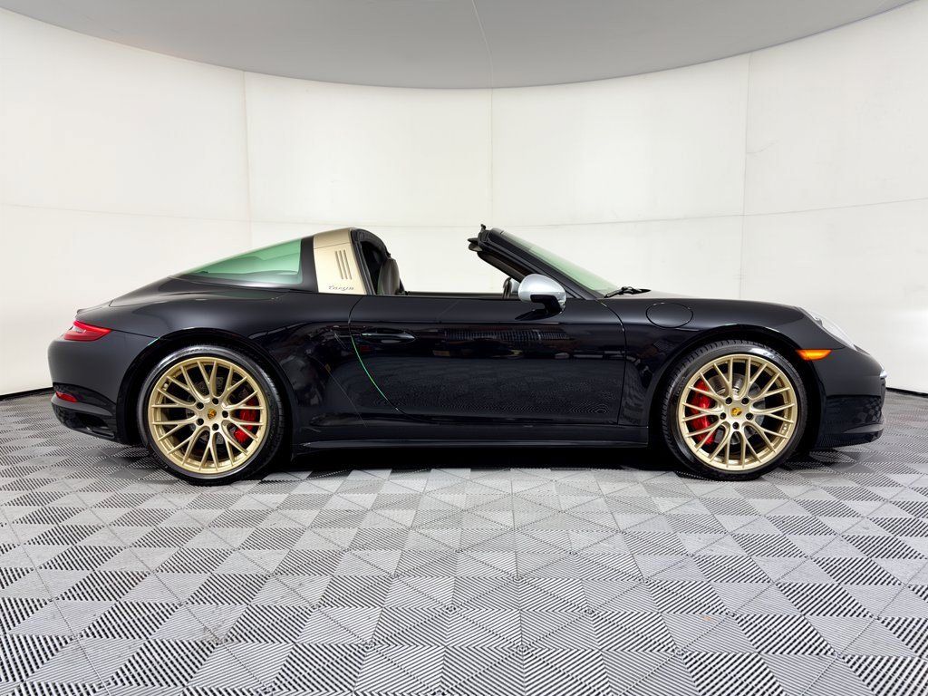 Certified 2019 Porsche 911 Targa 4 GTS AWD/4WD image 8