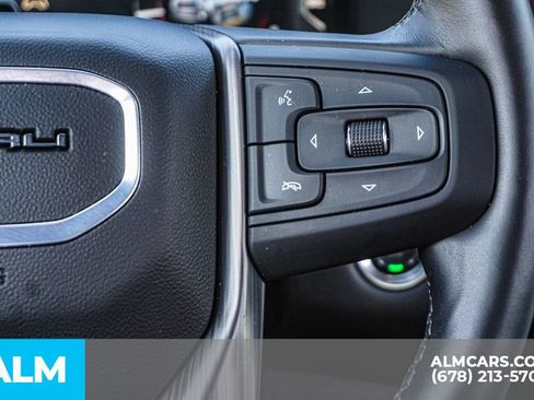 Used 2024 GMC Yukon Denali Ultimate AWD/4WD image 32