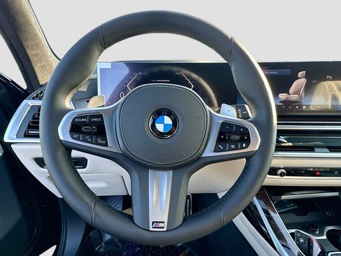 New 2027 BMW X7 xDrive40i w/ Executive Package AWD/4WD image 7
