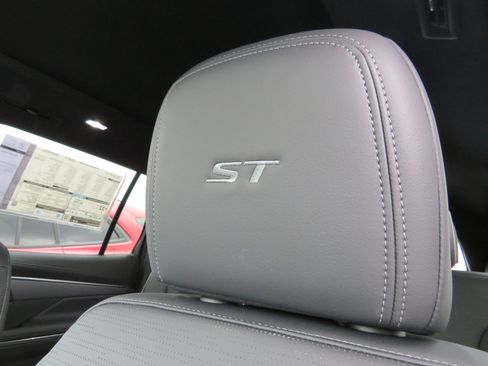 New 2026 Buick Enclave Sport Touring w/ Power Package image 15