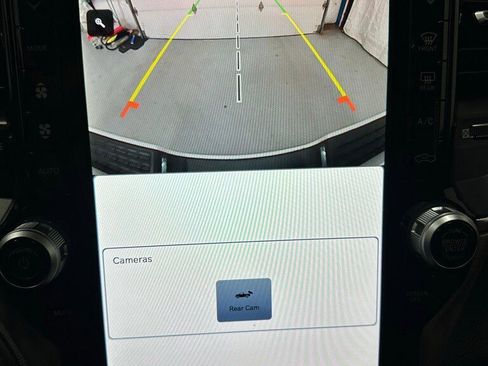 Used 2024 RAM 2500 Laramie image 37