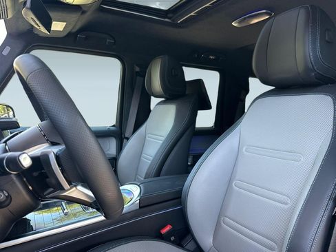 Used 2025 Mercedes-Benz G 580 w/ EQ Technology image 24
