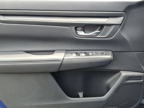 Used 2023 Honda CR-V LX image 13