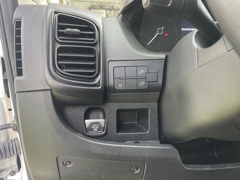 Used 2023 RAM ProMaster 2500 w/ Premium Appearance Group FWD image 14