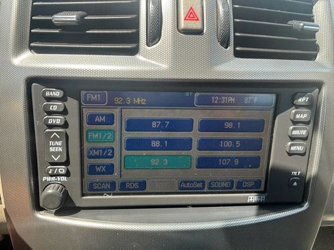 Used 2005 Cadillac XLR RWD image 19