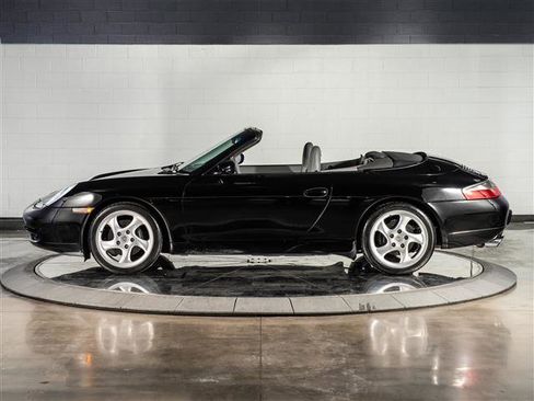 Used 2001 Porsche 911 Cabriolet image 2