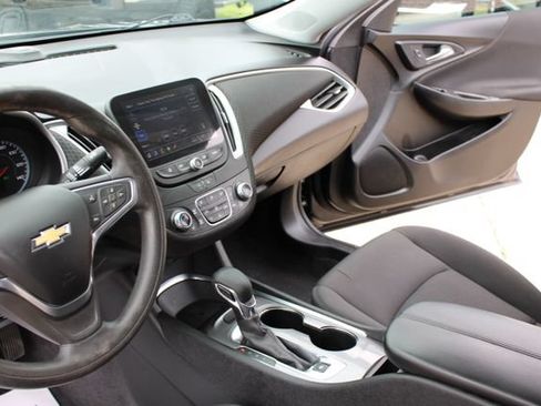 Used 2023 Chevrolet Malibu LT FWD image 15