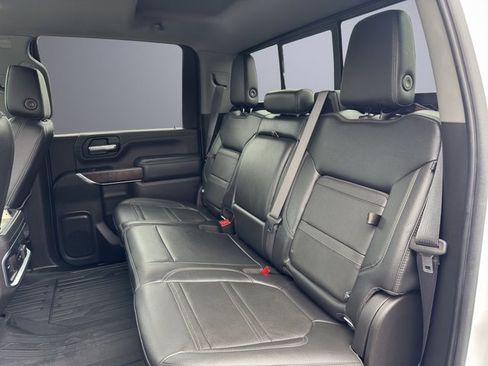 Used 2022 GMC Sierra 2500 Denali w/ Denali Ultimate Package image 22