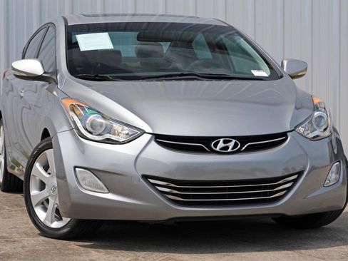 Used 2012 Hyundai Elantra Limited w/ Technology Pkg 5 FWD image 2