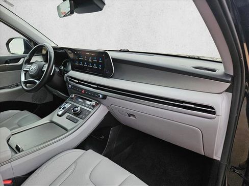 Used 2024 Hyundai Palisade SEL image 24