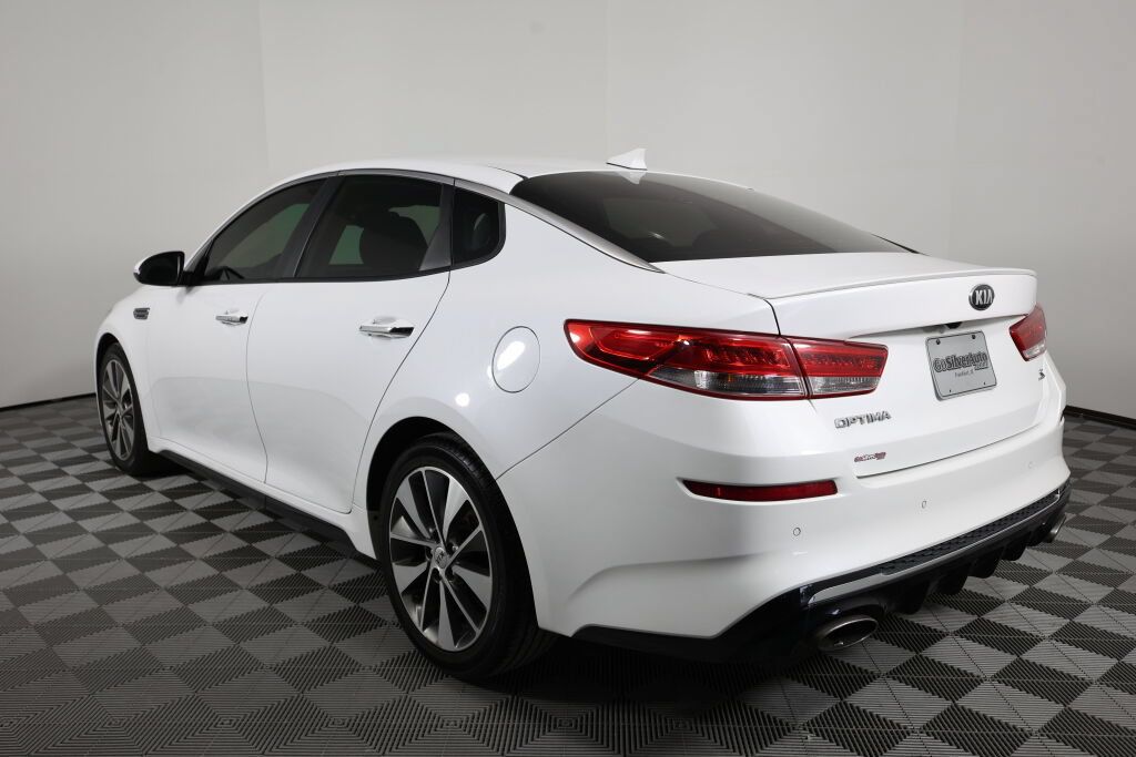 Used 2019 Kia Optima S FWD image 4