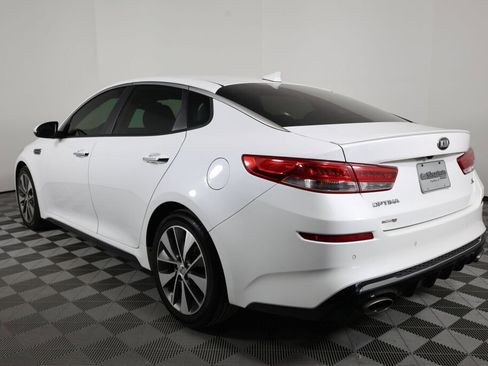 Used 2019 Kia Optima S FWD image 4