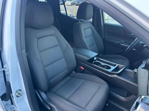 Used 2025 Chevrolet Equinox LT image 35