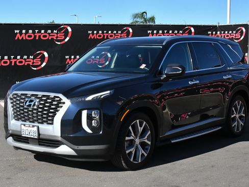 Used 2021 Hyundai Palisade SEL w/ Winter Package AWD/4WD image 3
