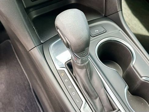 Used 2023 Chevrolet Equinox LT FWD image 16