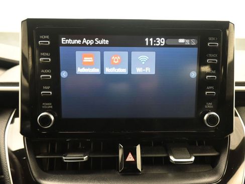 Used 2020 Toyota Corolla Hatchback FWD image 17