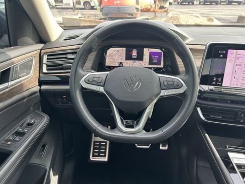 Certified 2024 Volkswagen Atlas SEL Premium R-Line AWD/4WD image 10