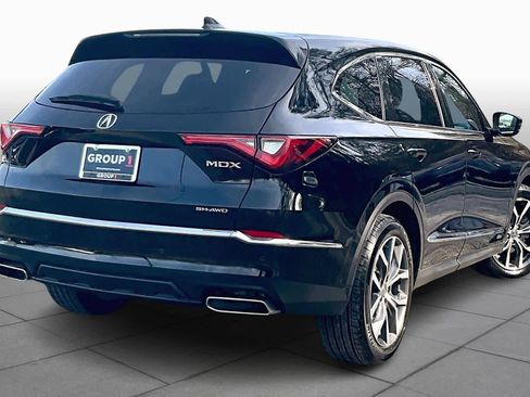 Used 2023 Acura MDX SH-AWD w/ Technology Package image 12