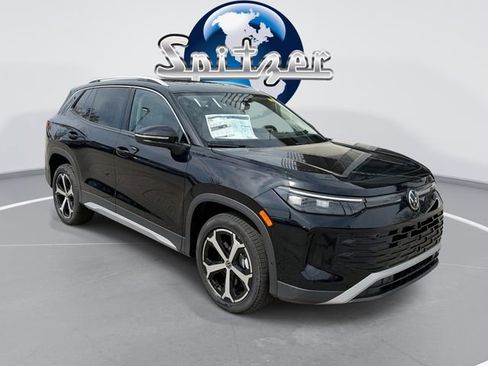 New 2026 Volkswagen Tiguan SE AWD/4WD image 1