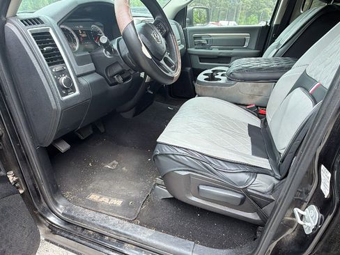 Used 2016 RAM 1500 Classic SLT RWD image 14