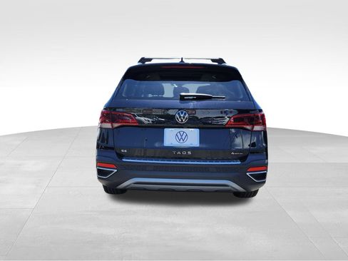 Certified 2023 Volkswagen Taos SE AWD/4WD image 5