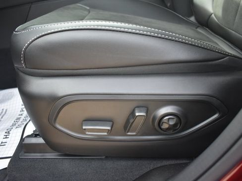 New 2026 Jeep Grand Cherokee Altitude AWD/4WD image 13