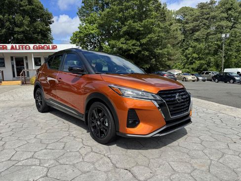 Used 2021 Nissan Kicks SR FWD image 1