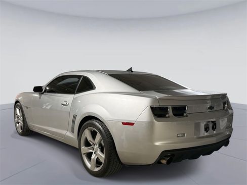 Used 2010 Chevrolet Camaro SS image 6