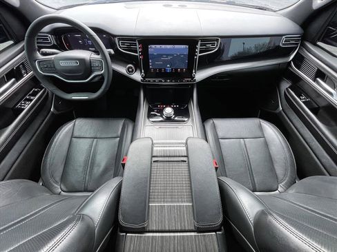 Used 2023 Jeep Wagoneer Series II image 10