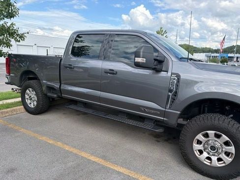 Used 2024 Ford F250 XLT AWD/4WD image 14