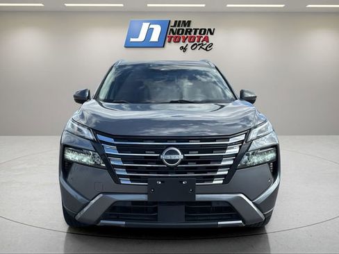 Used 2024 Nissan Rogue SL AWD/4WD image 2