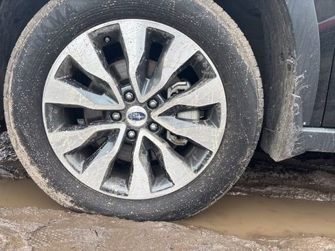 Used 2023 Subaru Outback Limited XT image 4