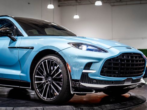 Used 2023 Aston Martin DBX 707 image 13