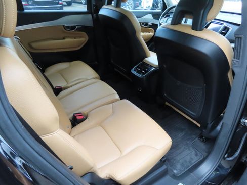 Used 2016 Volvo XC90 T6 Momentum w/ Protection Package Plus AWD/4WD image 15