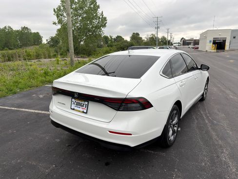 Used 2024 Honda Accord EX image 6
