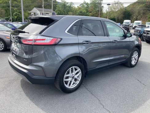 Certified 2023 Ford Edge SEL w/ Convenience Package image 4