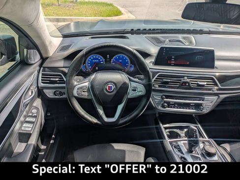 Used 2018 BMW 750i xDrive AWD/4WD image 15