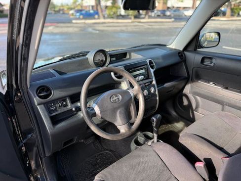 Used 2005 Scion xB Wagon image 13