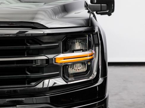 Used 2024 Ford F150 XLT w/ FX4 Off-Road Package image 5