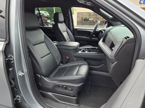 Used 2025 Chevrolet Tahoe Z71 AWD/4WD image 20