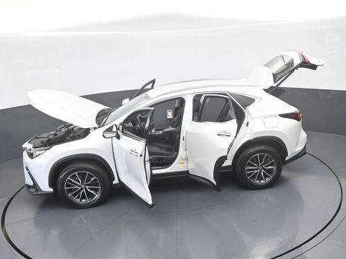 Used 2023 Lexus NX 250 FWD w/ Towing Package (2000 Lbs) image 61